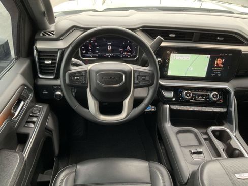 Used 2024 GMC Sierra 3500 Denali w/ Denali Reserve Package AWD/4WD image 31