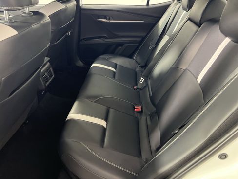 Used 2025 Toyota Camry SE image 25