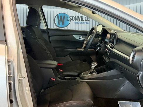Used 2021 Kia Forte LXS FWD image 6