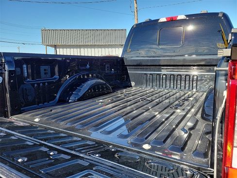 Used 2024 Ford F350 Platinum image 15