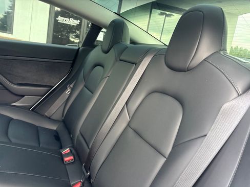 Used 2023 Tesla Model 3 Standard Range RWD image 3