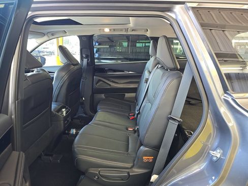 Used 2023 INFINITI QX60 Pure FWD image 7