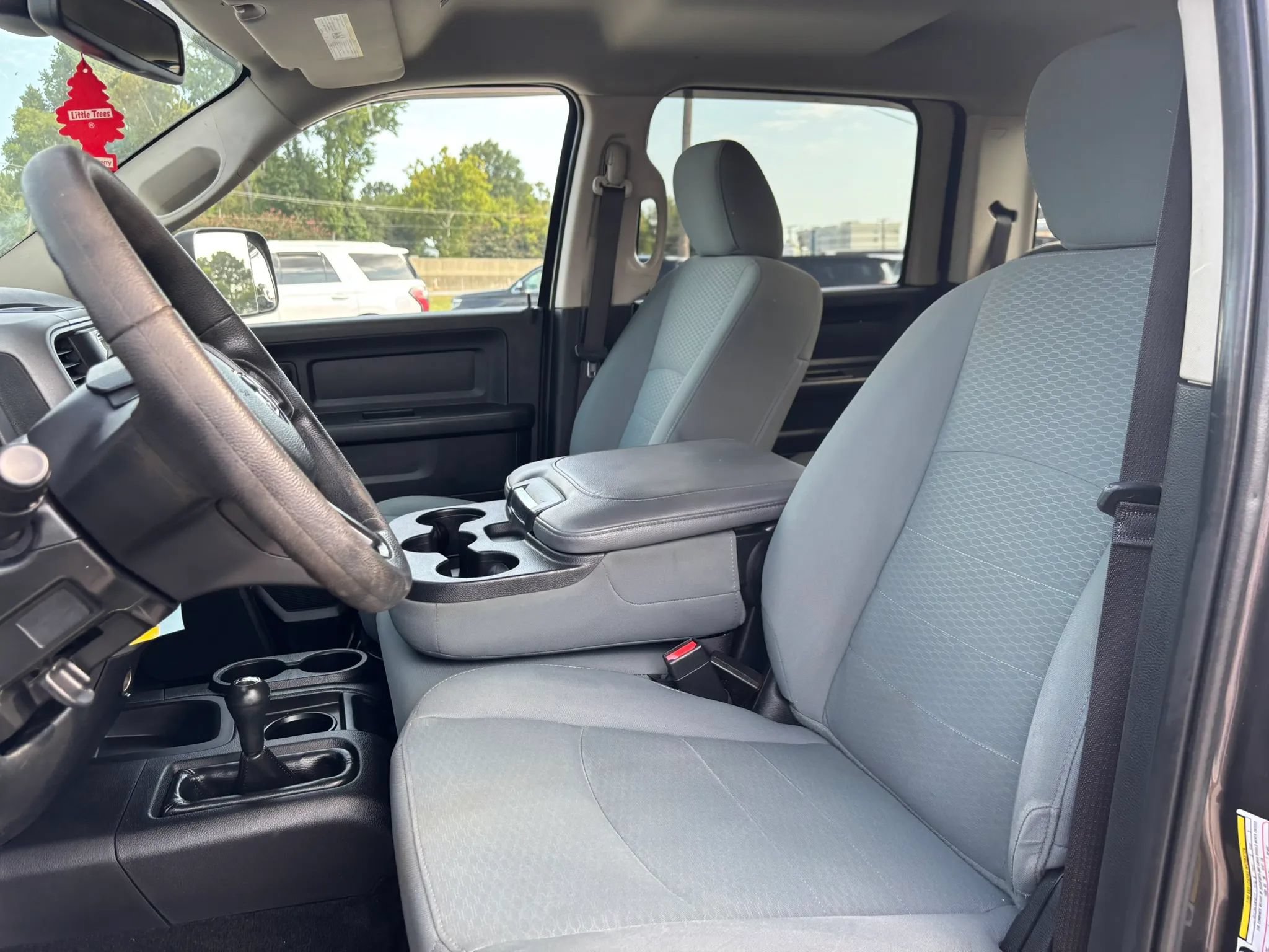 Used 2017 RAM 2500 Tradesman w/ Chrome Appearance Group AWD/4WD image 13