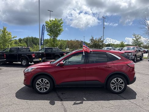 Used 2020 Ford Escape SEL AWD/4WD image 10