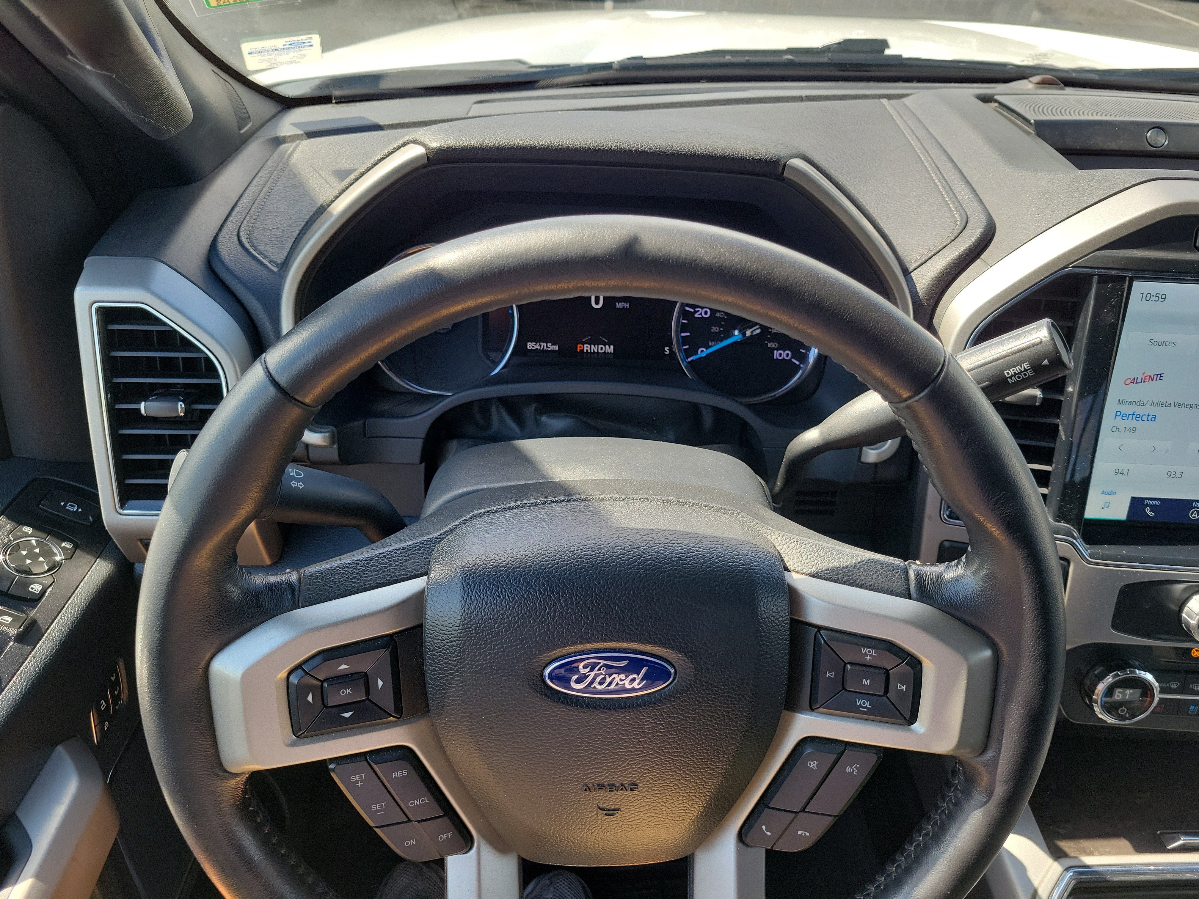 Used 2022 Ford F350 Lariat w/ Black Appearance Package AWD/4WD image 20