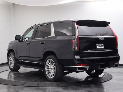 Used 2021 Cadillac Escalade Premium Luxury AWD/4WD image 3