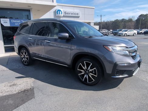 Used 2019 Honda Pilot Elite image 2