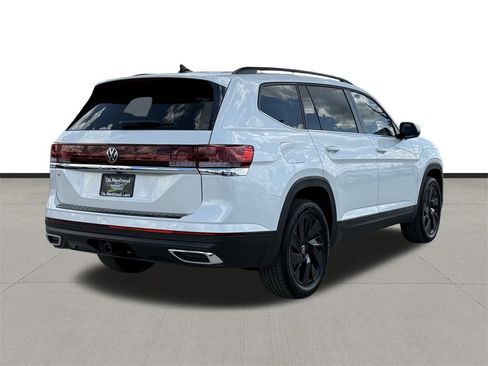 New 2026 Volkswagen Atlas SE image 5