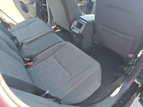 Used 2025 Honda HR-V Sport image 11