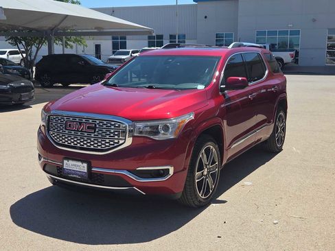 Used 2019 GMC Acadia Denali w/ Technology Package image 4