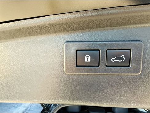 Used 2023 Subaru Outback Touring XT image 31