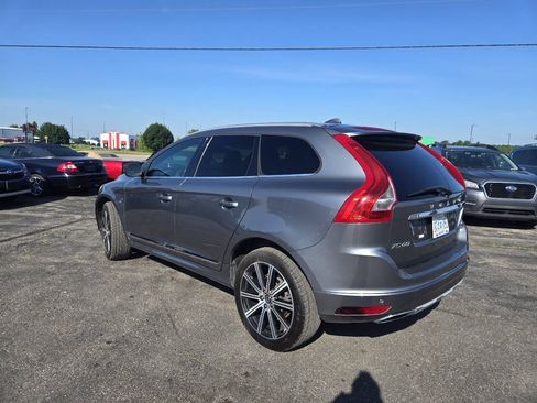 Used 2016 Volvo XC60 T6 w/ Proximity Package AWD/4WD image 12
