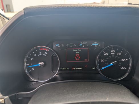 Used 2017 Ford F350 Lariat w/ Lariat Ultimate Package AWD/4WD image 19
