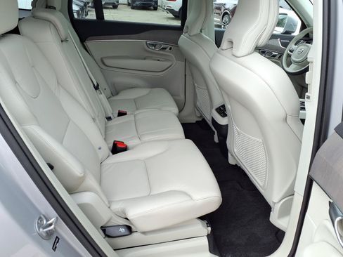Certified 2023 Volvo XC90 B6 Plus AWD/4WD image 15
