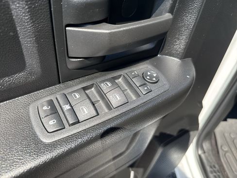 Used 2024 RAM 1500 Tradesman w/ Chrome Plus Package AWD/4WD image 15