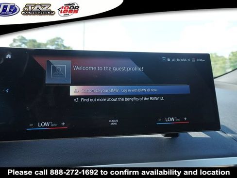 Used 2022 BMW iX xDrive50 w/ Sport Package AWD/4WD image 15