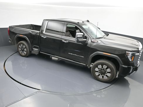 Used 2024 GMC Sierra 2500 Denali w/ Denali Reserve Package image 30