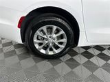 New 2025 Chrysler Pacifica Select image 5