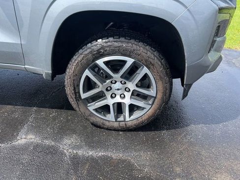 Used 2024 Chevrolet Colorado Z71 w/ Advanced Trailering Package image 7