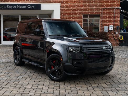 Used 2025 Land Rover Defender 110 X image 1