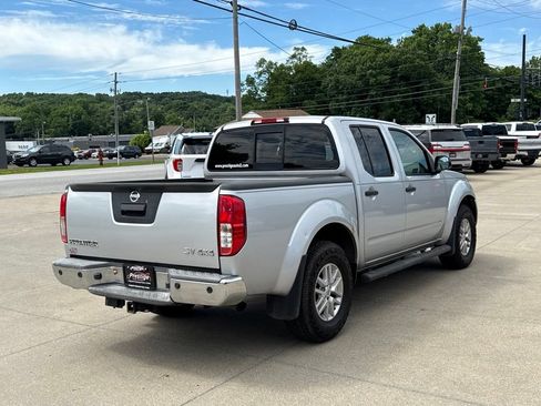 Used 2014 Nissan Frontier SV w/ SV Value Truck Package AWD/4WD image 14