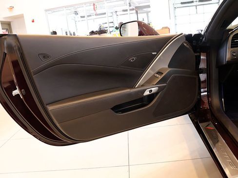 Used 2017 Chevrolet Corvette Stingray Coupe w/ Battery Protection Package image 34