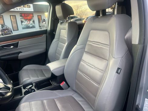 Used 2018 Honda CR-V Touring image 14
