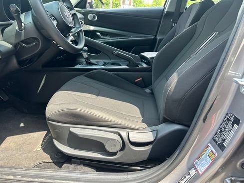 Certified 2023 Hyundai Elantra SEL FWD image 11
