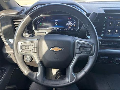 Used 2025 Chevrolet Silverado 2500 LT AWD/4WD image 28