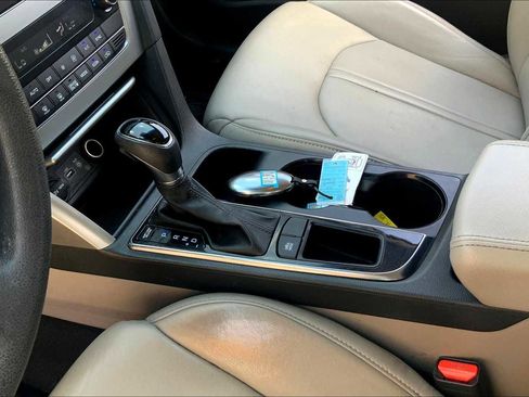 Used 2016 Hyundai Sonata SE image 17