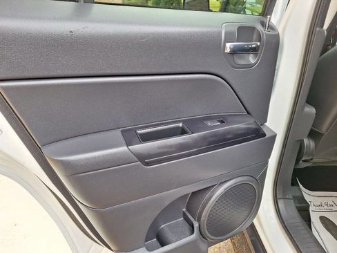 Used 2016 Jeep Patriot Sport w/ Power Value Group image 22