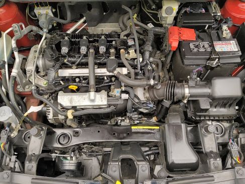 Used 2022 Nissan Kicks SR w/ Interior Electronics Package FWD image 30