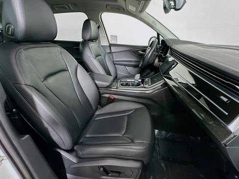 Used 2024 Audi Q7 3.0T Premium Plus image 8