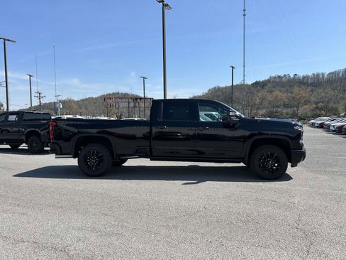 New 2026 Chevrolet Silverado 2500 High Country w/ High Country Premium Package AWD/4WD image 2