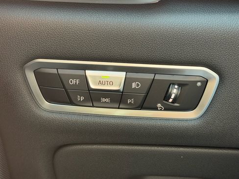 Used 2022 BMW X5 sDrive40i w/ Premium Package RWD image 27