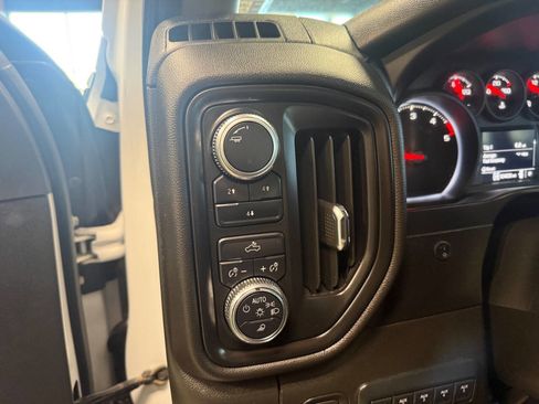 Used 2022 GMC Sierra 2500 Pro w/ Gooseneck/5TH Wheel Package image 17