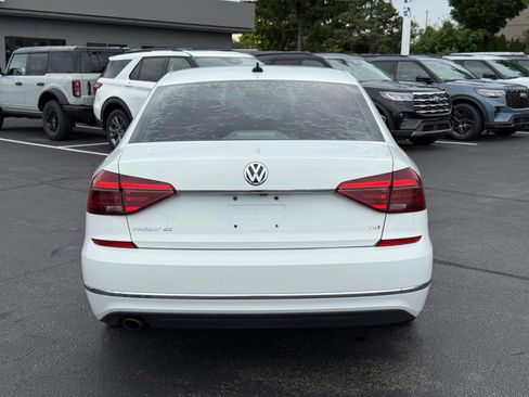 Used 2017 Volkswagen Passat 1.8T SE FWD image 5