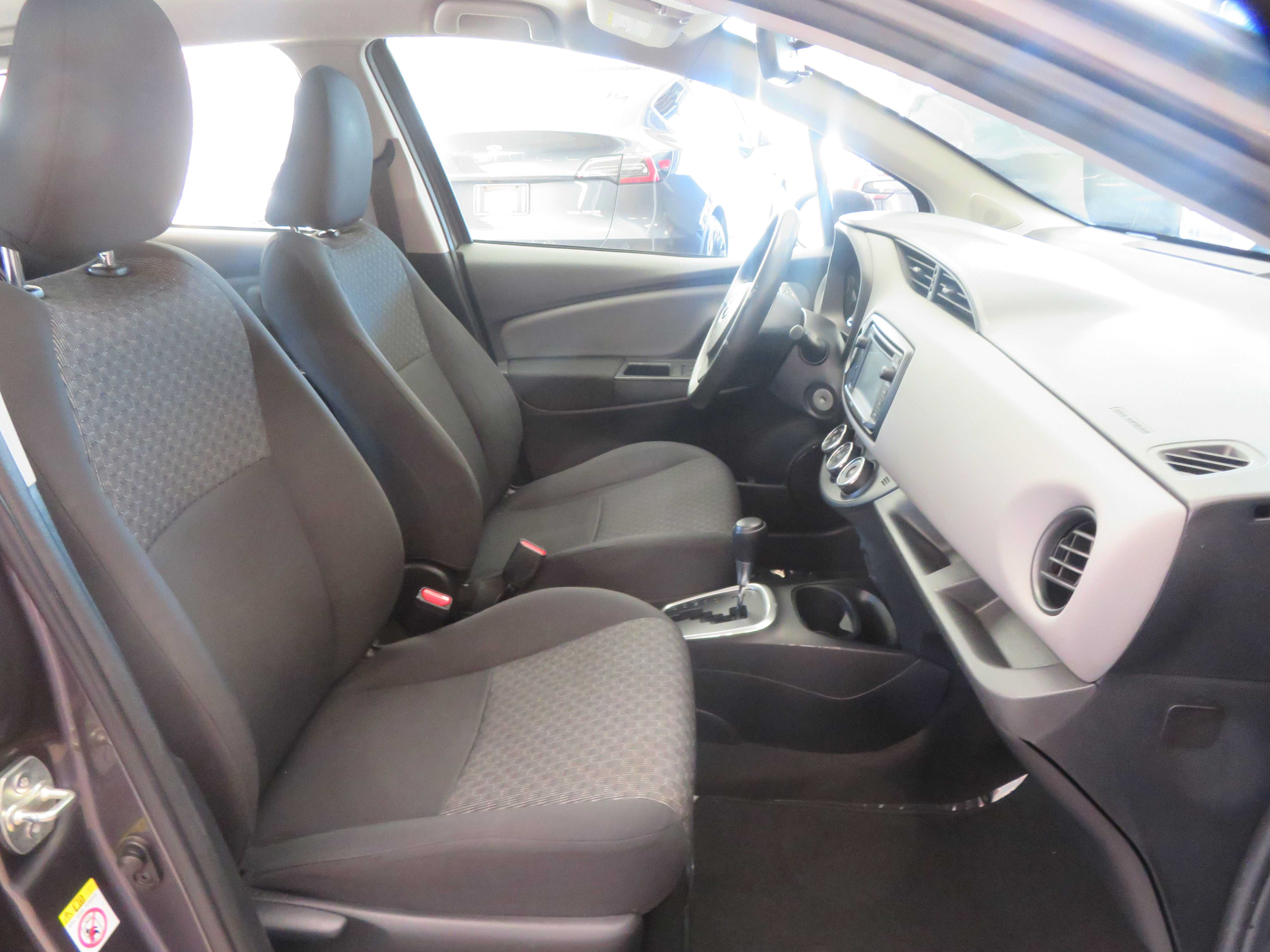 Used 2015 Toyota Yaris L FWD image 25