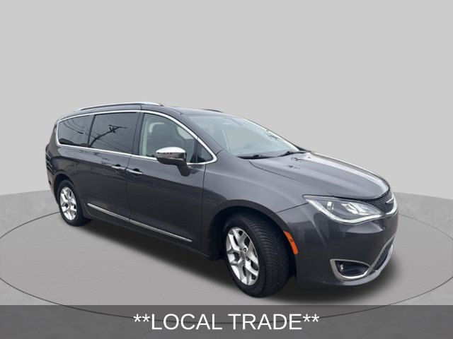 Used 2020 Chrysler Pacifica Limited FWD image 3