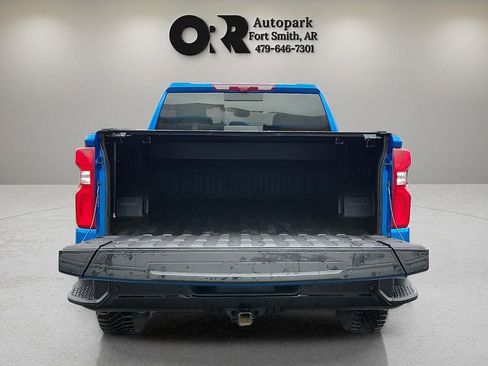 Used 2023 Chevrolet Silverado 1500 ZR2 w/ Technology Package AWD/4WD image 8