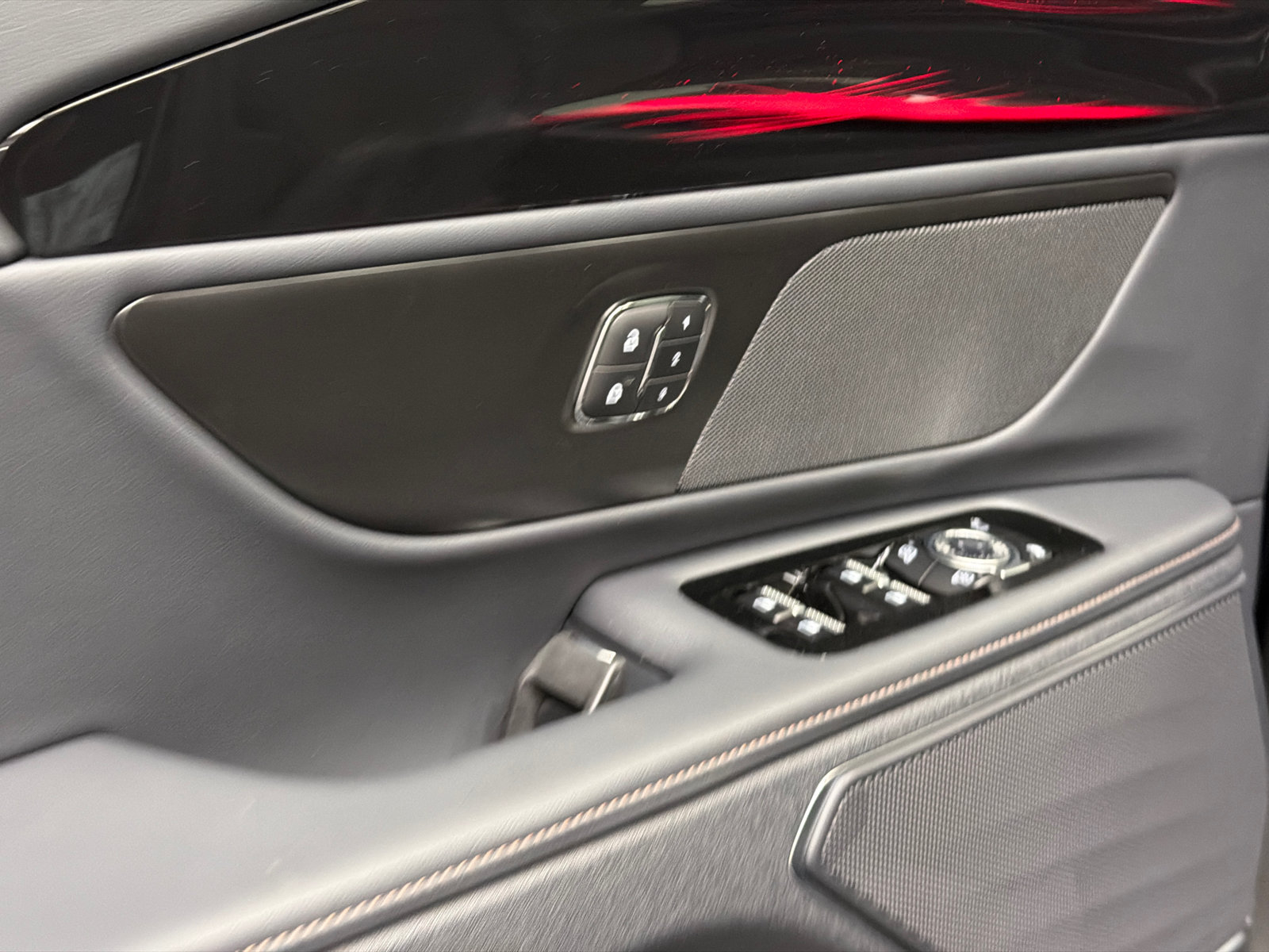 New 2026 Lincoln Nautilus Premier AWD/4WD image 19