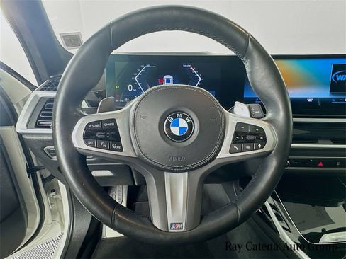 Used 2023 BMW X7 xDrive40i w/ Executive Package image 11
