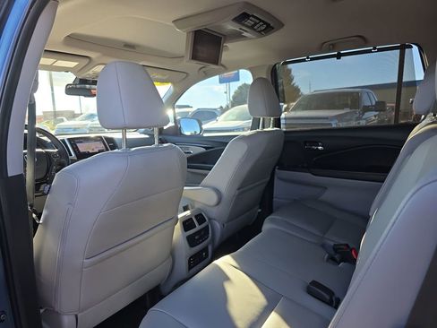 Used 2016 Honda Pilot Touring image 34