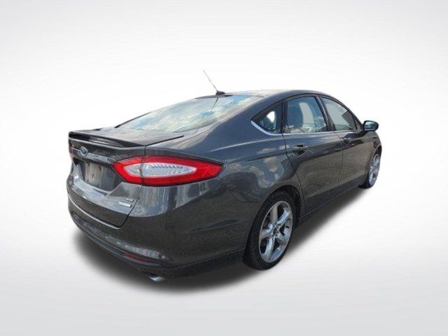 Used 2016 Ford Fusion SE w/ Equipment Group 201A FWD image 9