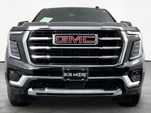 Used 2025 GMC Yukon Elevation RWD image 2