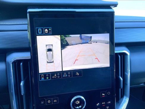 Used 2025 GMC Acadia Elevation FWD image 22
