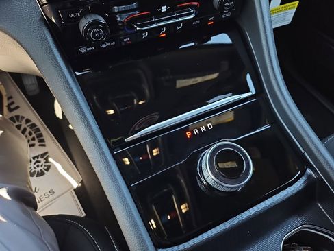 New 2025 Jeep Grand Cherokee Laredo X image 22