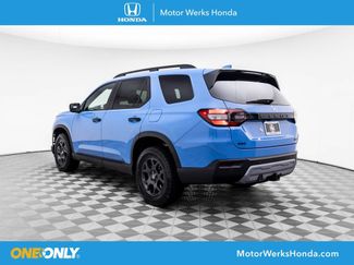 New 2025 Honda Pilot TrailSport video 3