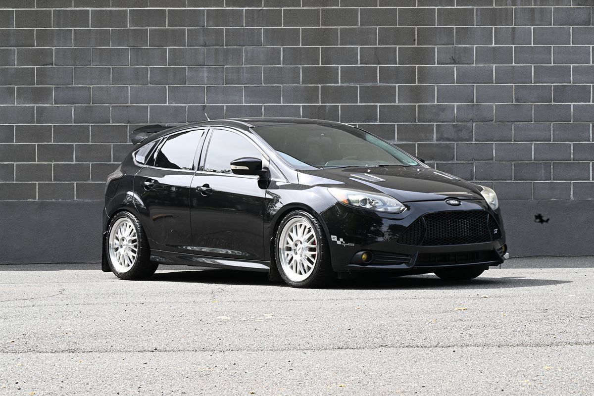 Used 2014 Ford Focus ST w/ Equipment Group 202A FWD image 2