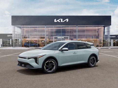 New 2026 Kia K4 GT-Line Turbo FWD image 3